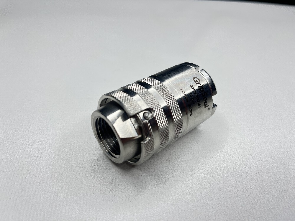 不銹鋼快速接頭廠(chǎng)家怎么選