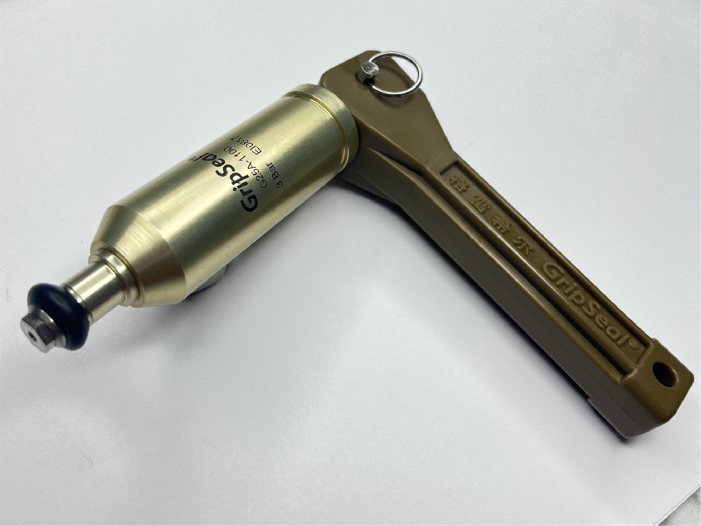 格雷希爾G25A內(nèi)脹式快速密封連接器發(fā)動(dòng)機(jī)水道測(cè)試